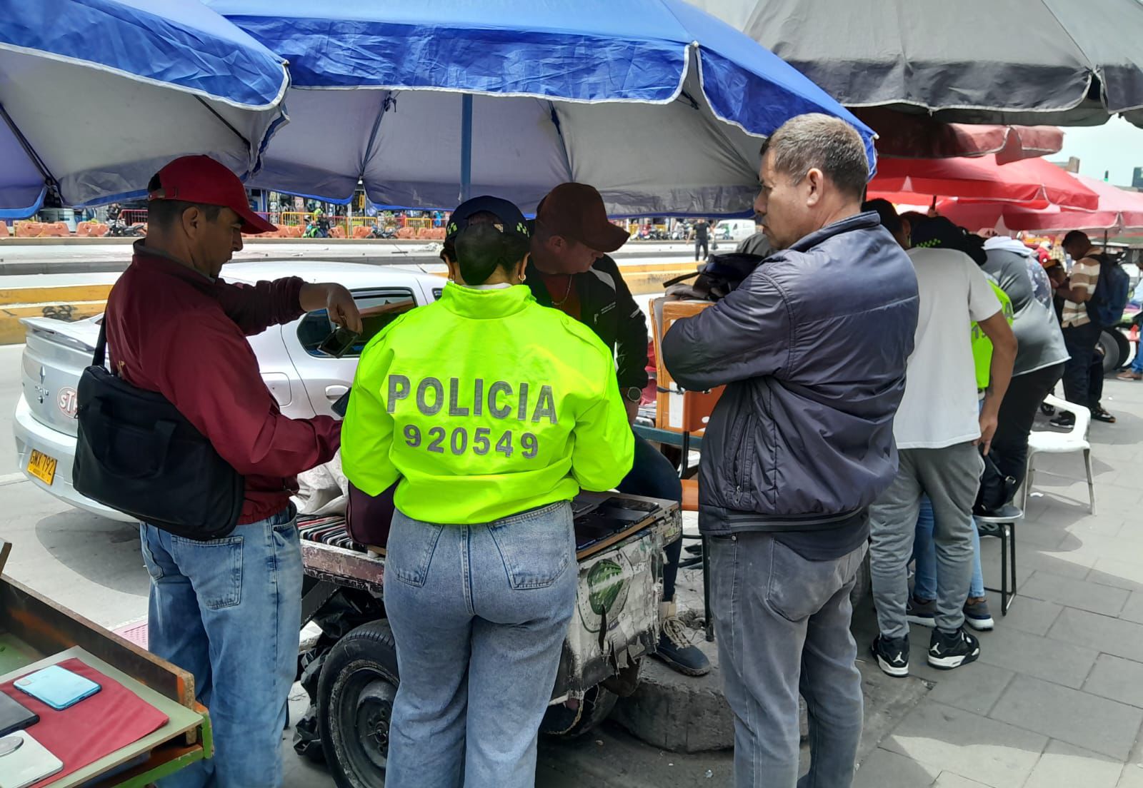 Operativo contra el hurto de celulares en la Calle 13 dejó 16 equipos incautados por hurto y manipulación ilegal