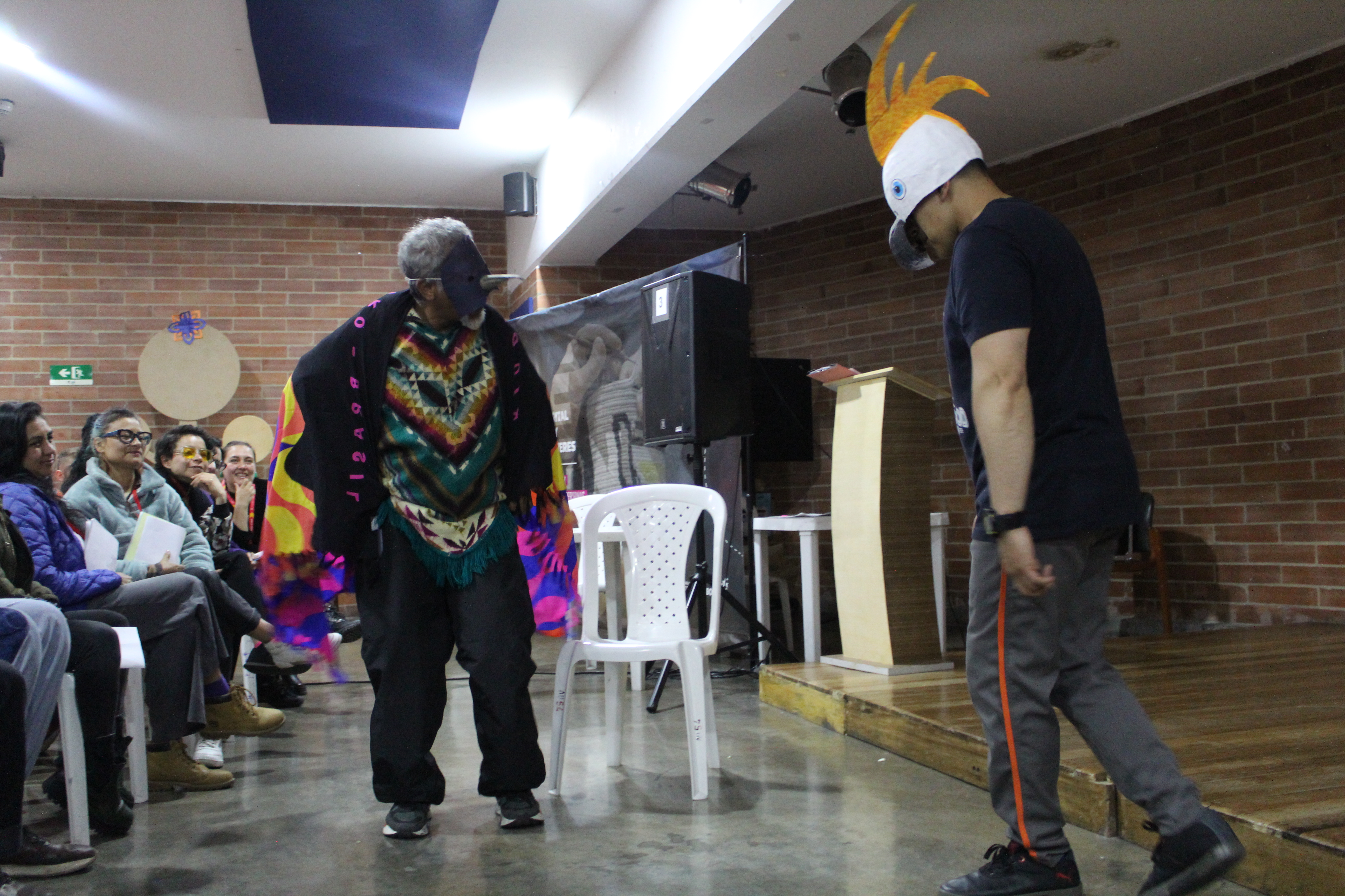 Personas privadas de la libertad culminaron cursos de creación digital, teatro y escritura