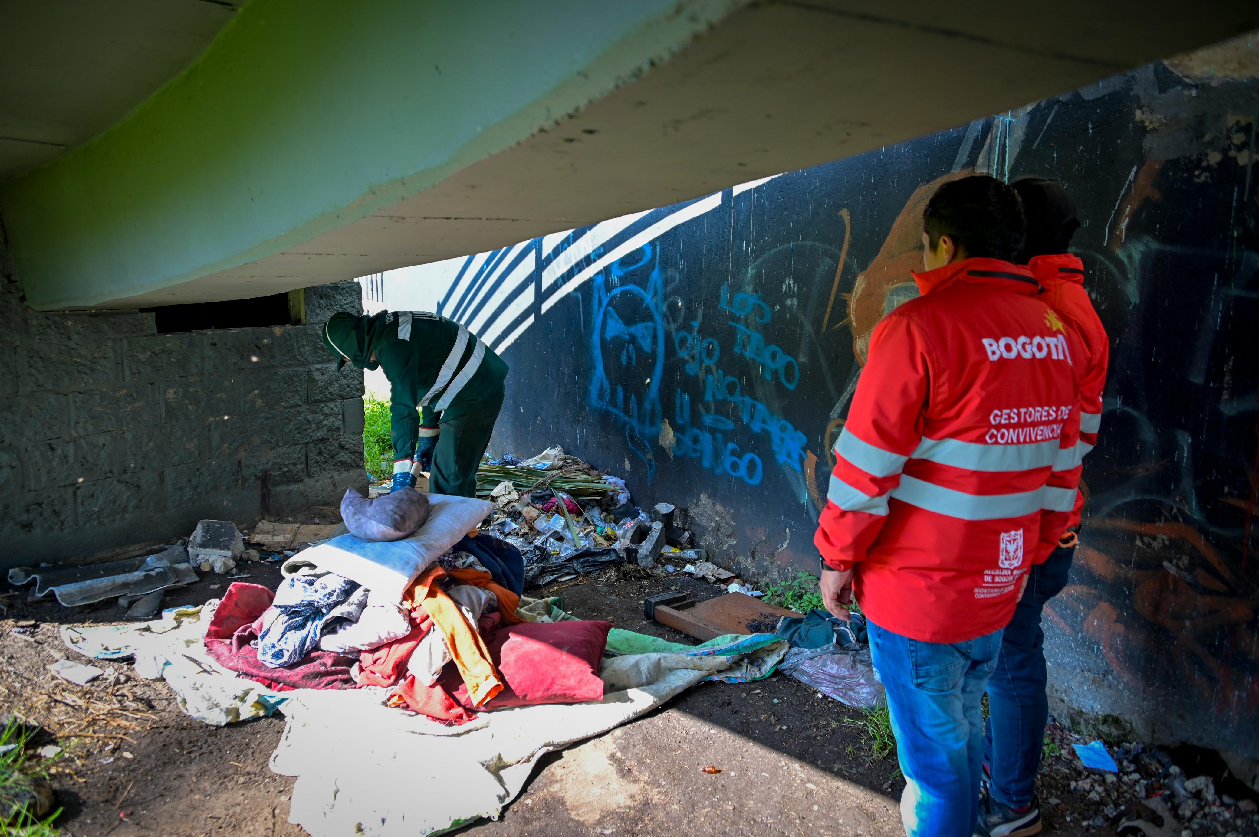 Tras quejas por hurtos y acumulación de basuras, Distrito intervino punto en Barrios Unidos