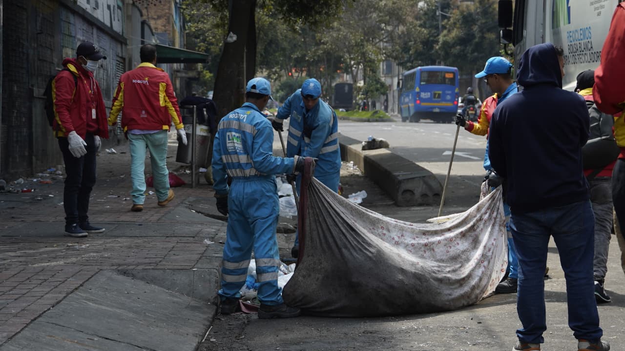 Intervención en punto crítico de basuras en el barrio Santa Fe deja 10 toneladas de residuos recolectadas y cuatro cuadras recuperadas