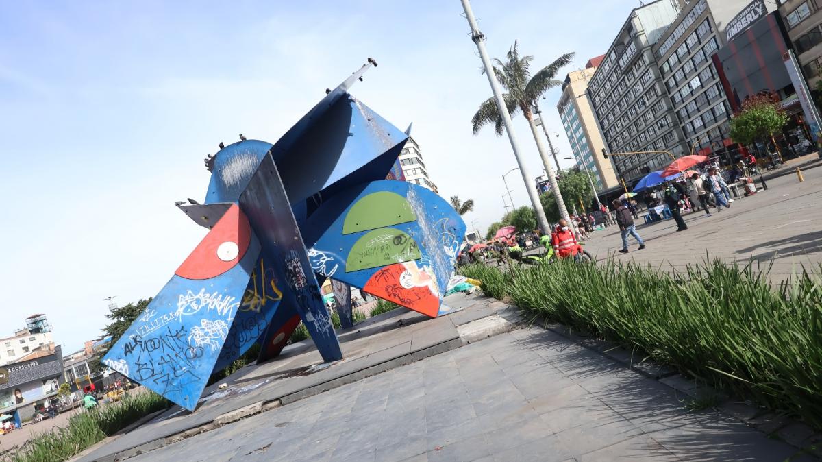 Limpieza Plazoleta de la Mariposa.