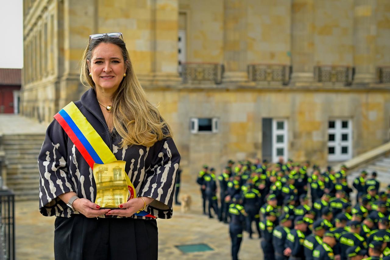 Reconocimiento al trabajo de Lina María Toro, subsecretaria de Acceso a la Justicia