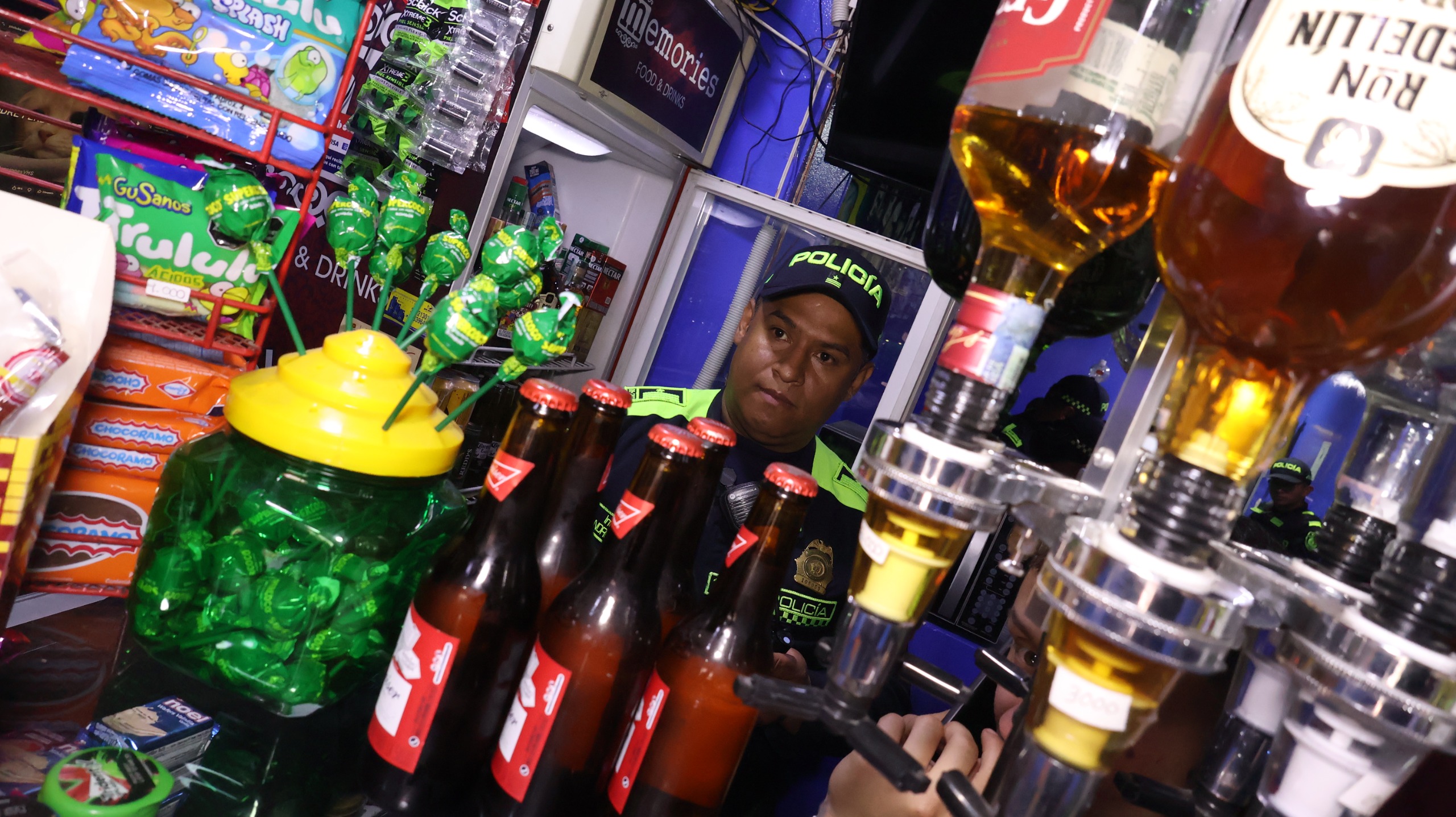 Cervezas vencidas, cierres y controles: balance de megatoma en Kennedy