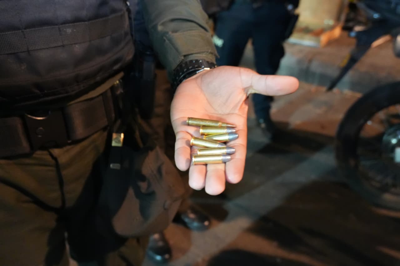 Incautadas bicicletas de dudosa procedencia, drogas, armas blancas y municiones durante megatoma en San Bernardo