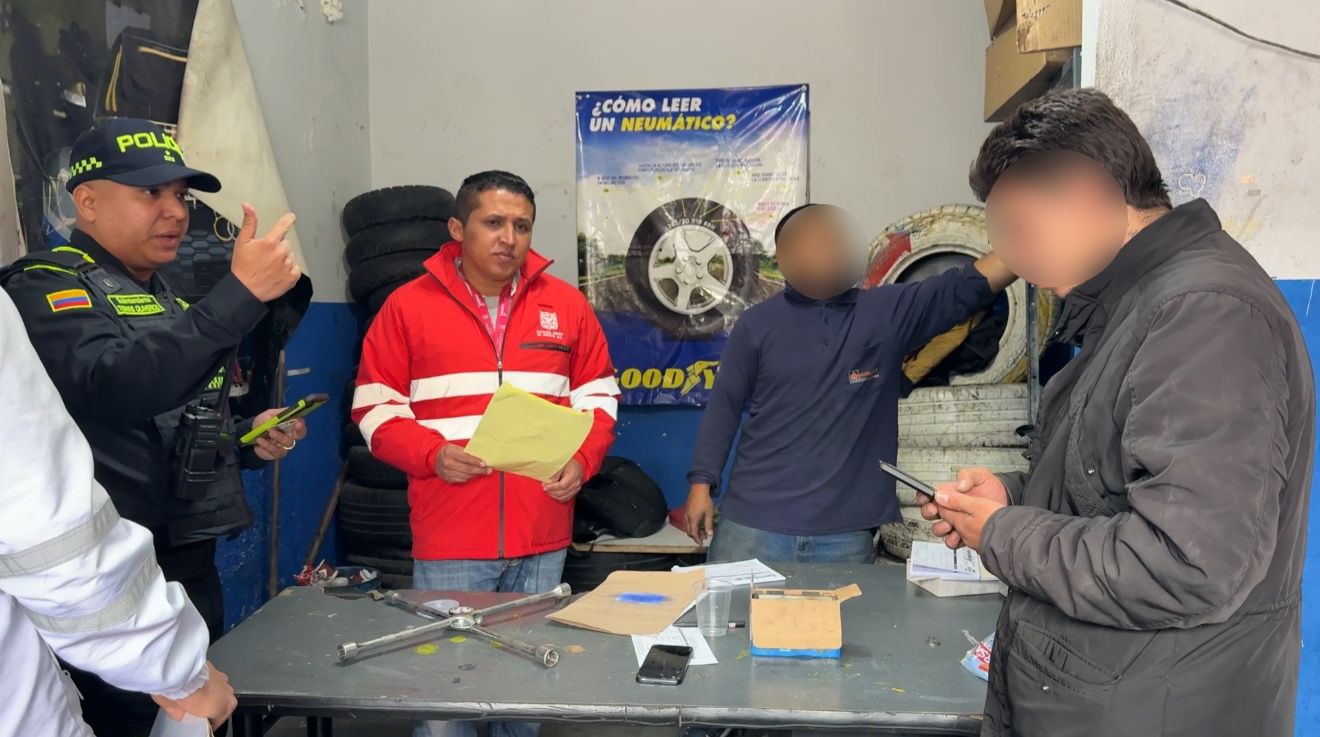 Operativo de inspección, vigilancia y control contra los pinchallantas en Barrios Unidos.