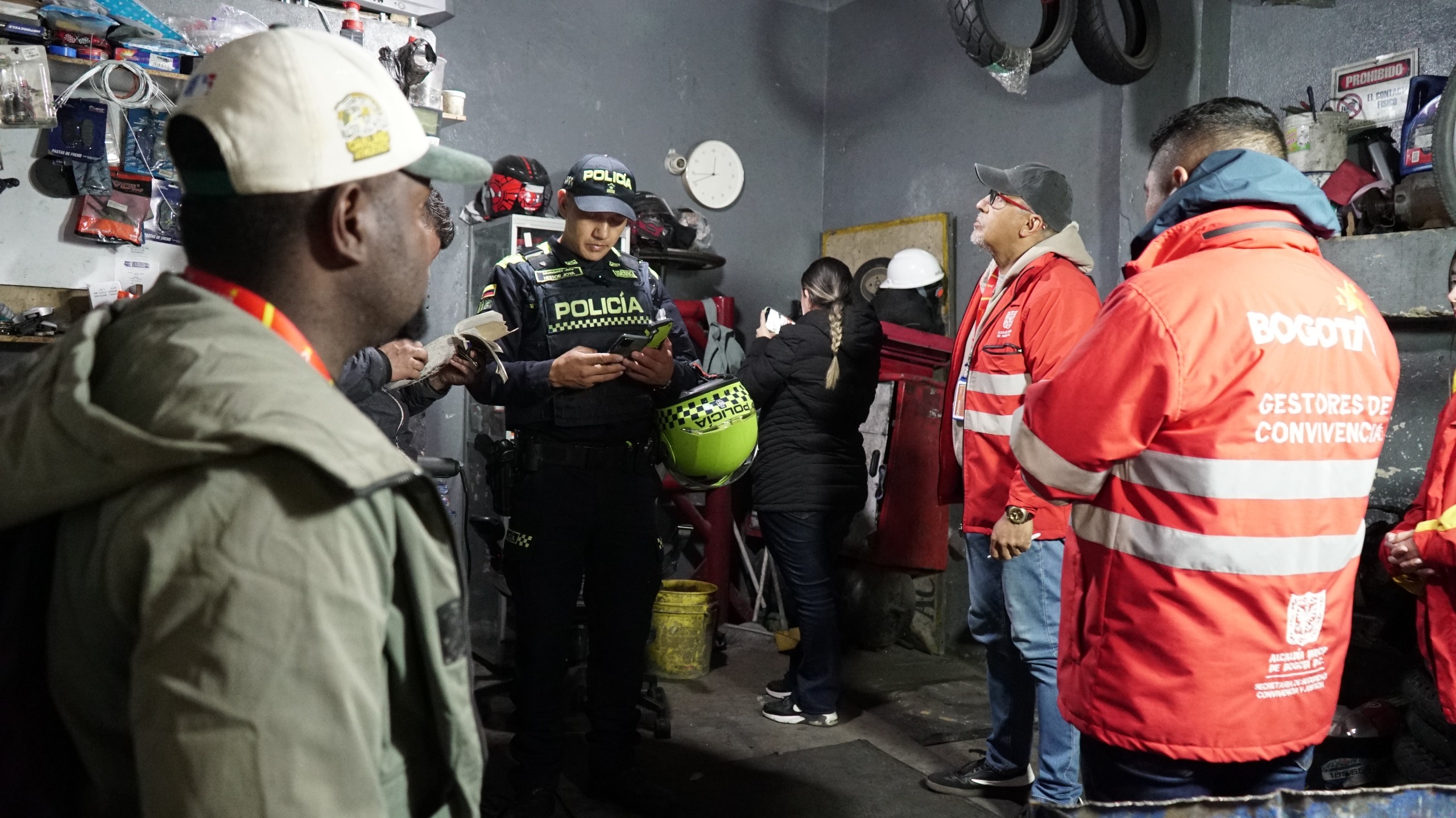 Sellados dos montallantas en Suba en medio de la ofensiva contra los 'pinchallantas' en la ciudad