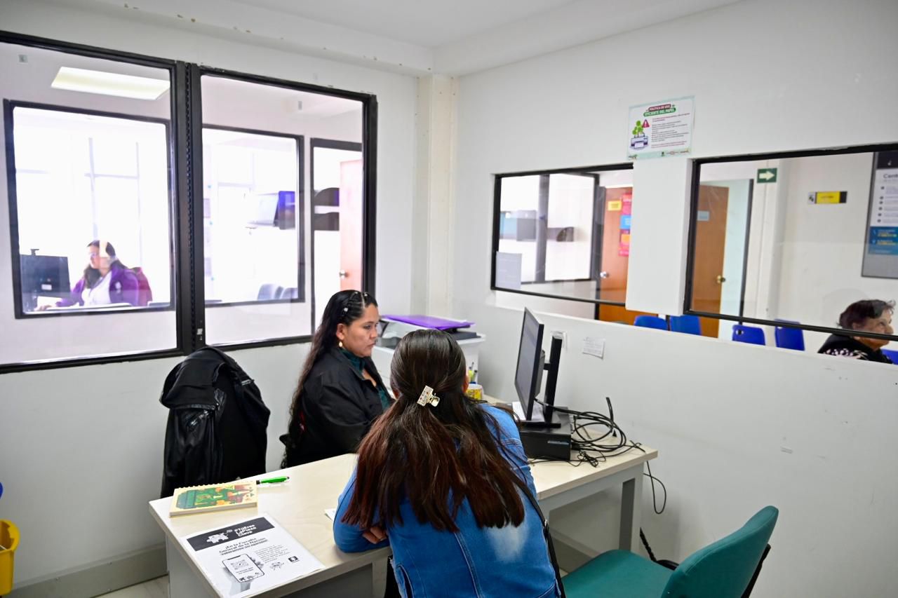 Bogotá fortalece su compromiso para prevenir la violencia contra la mujer: en el 25N, alcalde Galán entrega más puntos de atención y servicios para todas