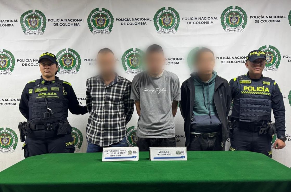 Capturados tres hombres que intentaron robar un vehículo en Nueva España