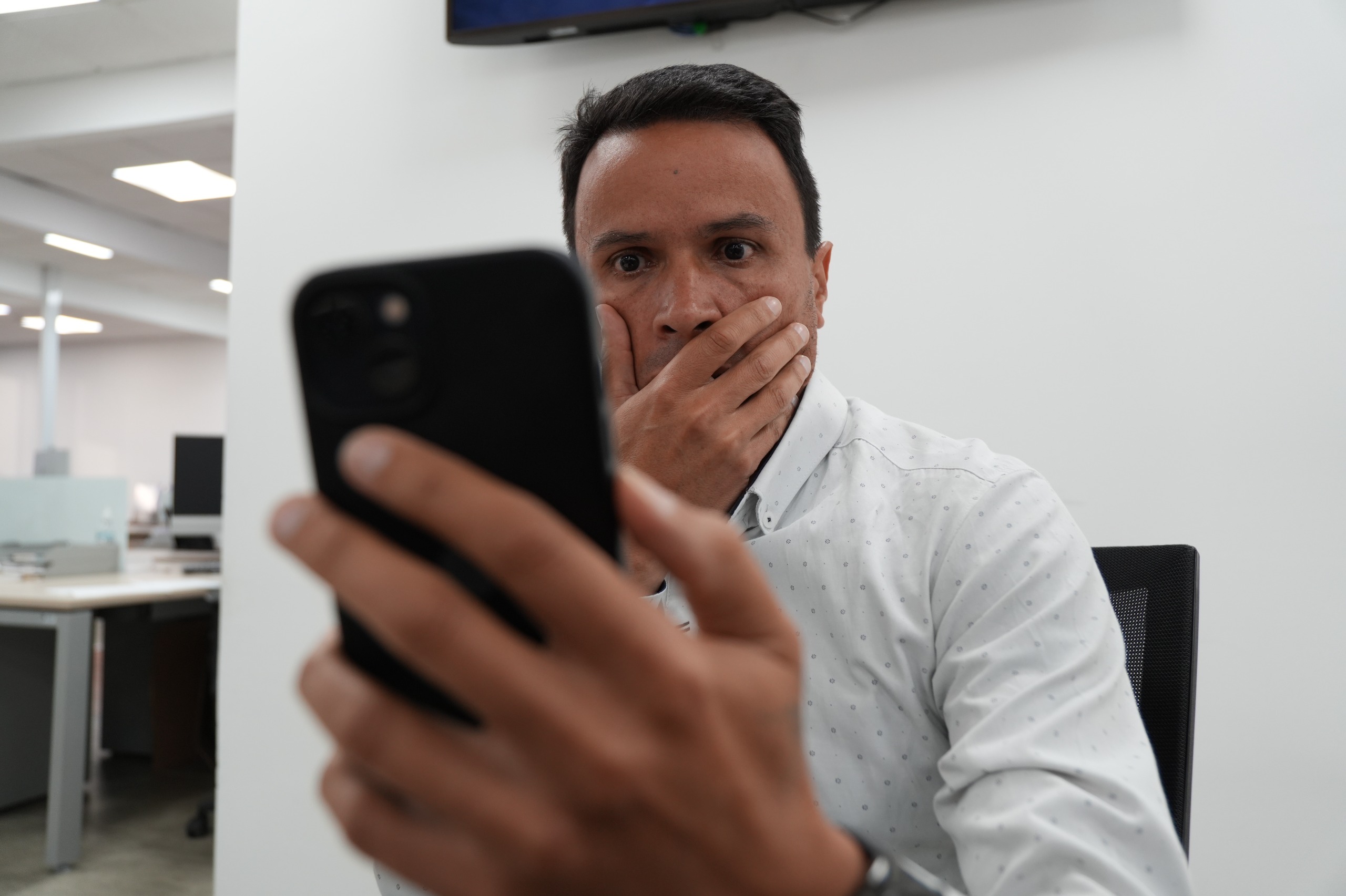 Suplantación de identidad por llamadas telefónicas: conozca cómo operan los estafadores y cómo protegerse