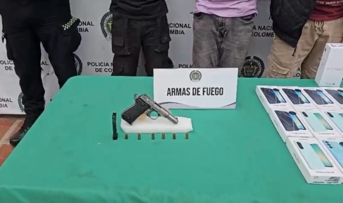 Policía recupera mercancía tecnológica hurtada en Los Mártires avaluada en casi $100 millones: hay tres capturados
