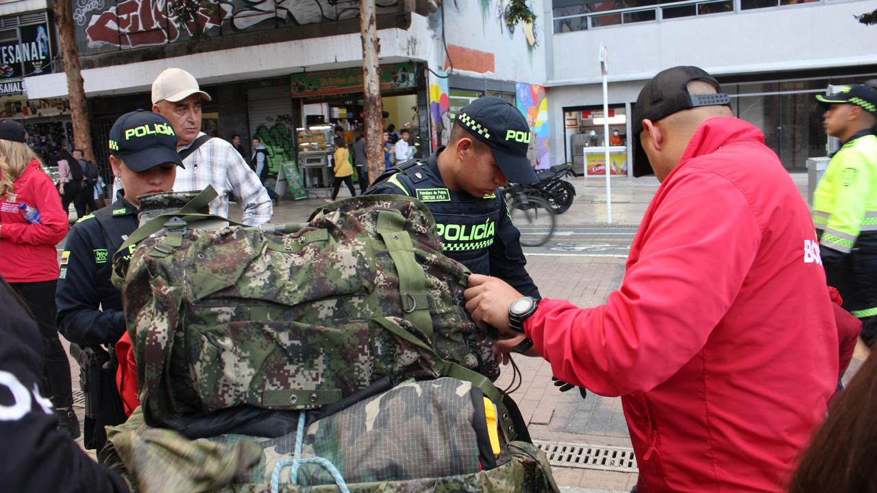 Desmontada venta ilegal de instrumentos quirúrgicos usados en pleno espacio público en la Carrera Séptima