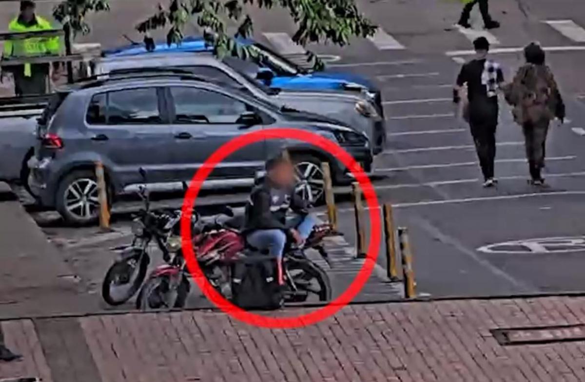 El delincuente fue captado en cámaras de seguridad.