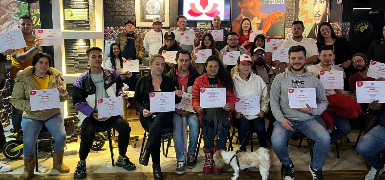 Las personas de capacitaron en prevención de riñas y violencias hacia las mujeres.