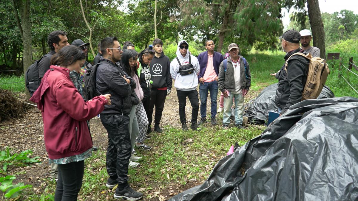Ciudadanos realizando jornadas pedagógicas por ser infractores.