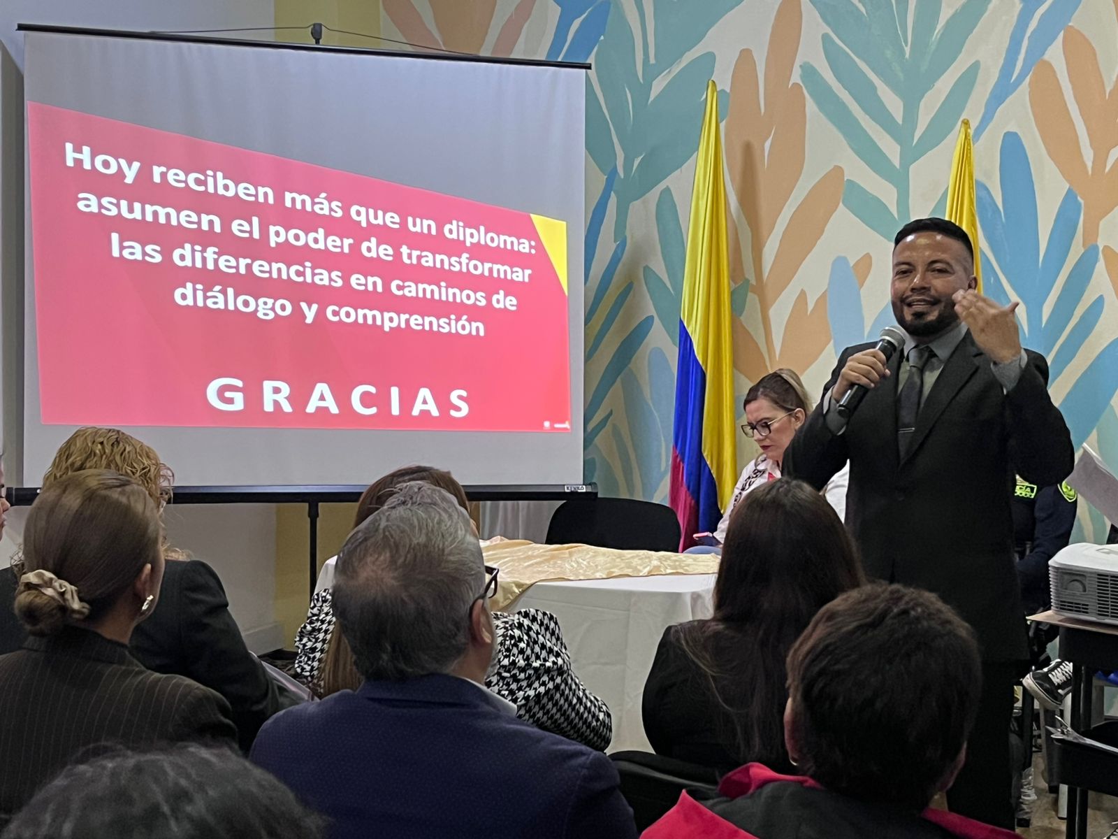 certificación en herramientas de mediación comunitaria.