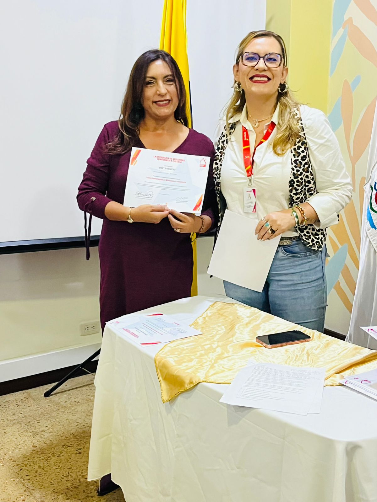 certificación en herramientas de mediación comunitaria.