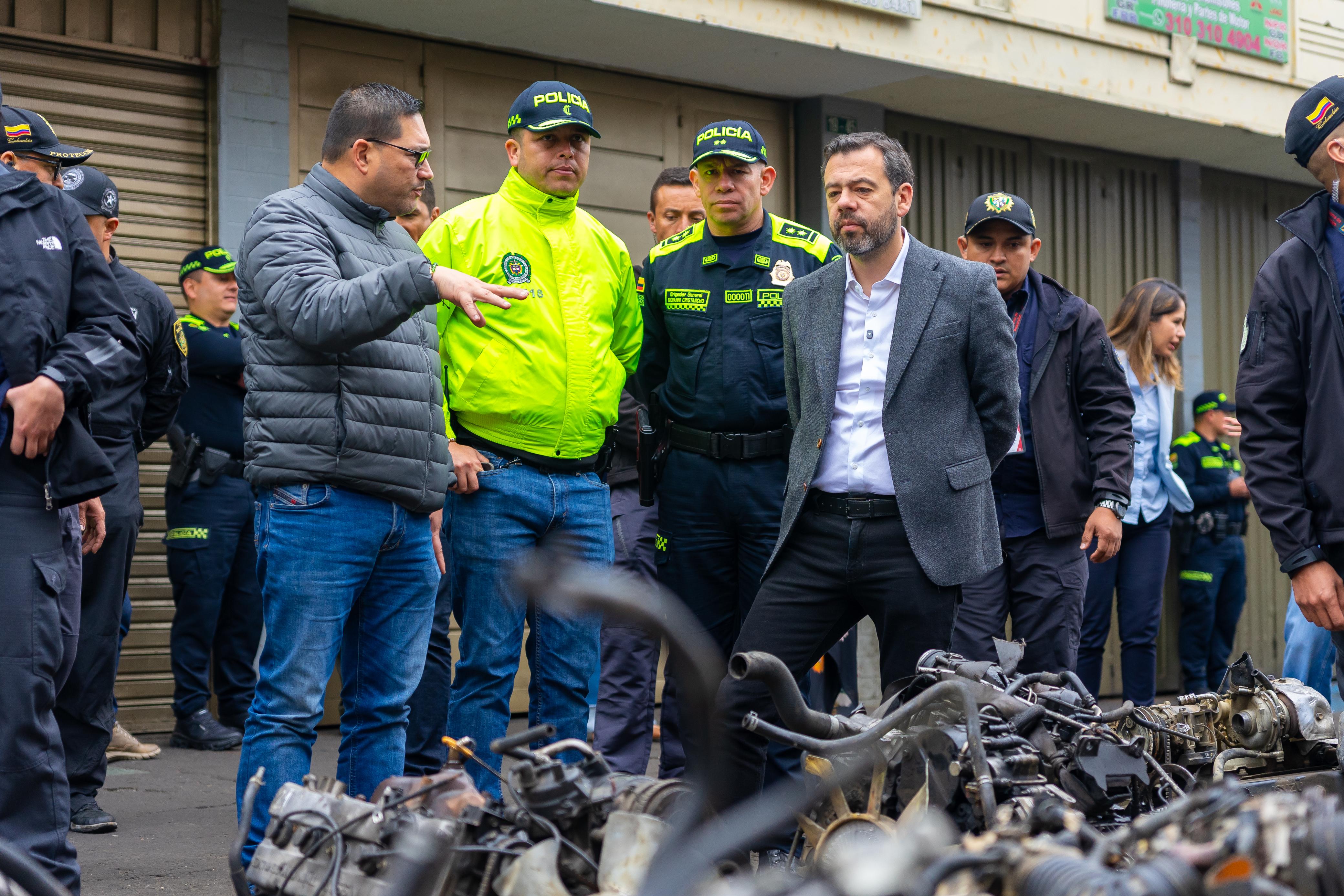 Desmantelada red de autopartes hurtadas y más de 360 capturados, los resultados contra la delincuencia esta semana en Bogotá