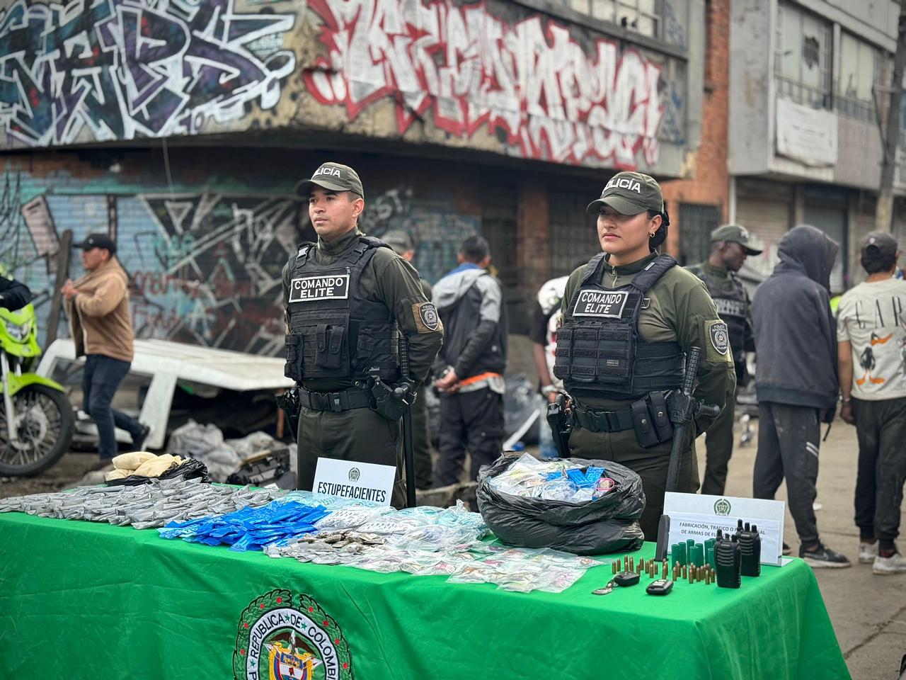  Golpe a la delincuencia en Bogotá: diez capturados y más de 6.000 dosis de droga incautadas en Los Mártires y Puente Aranda 
