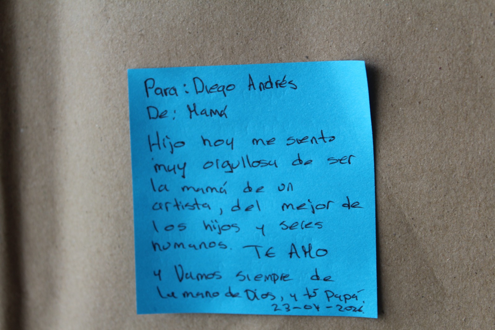   20 jóvenes se graduaron del curso de tatuaje  de la Escuela de Oficios 