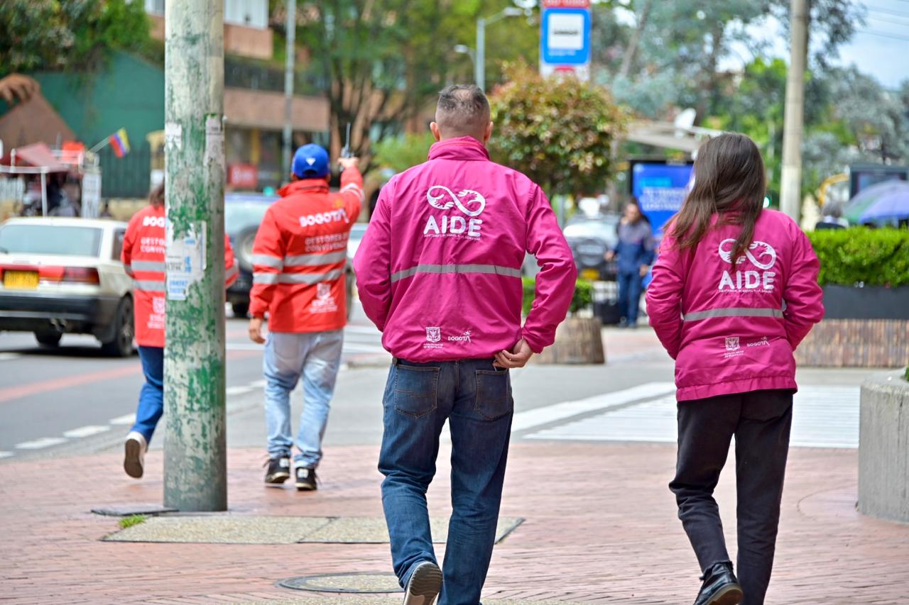 En medio del vandalismo: así es como los Gestores de Convivencia protegen a la ciudadanía durante las protestas en Bogotá