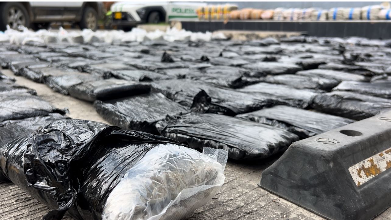 Incautada media tonelada de marihuana oculta en un vehículo en la localidad de Kennedy
