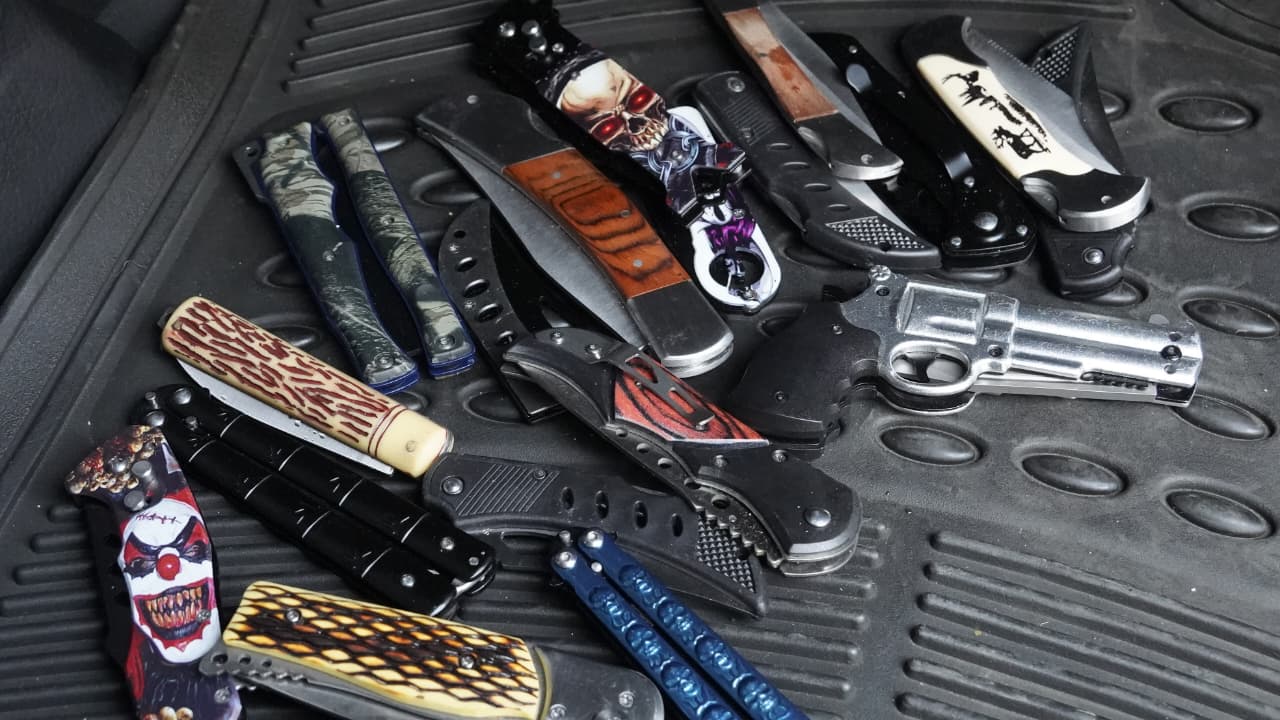 Tres detenidos con droga en el barrio Santa Fe durante una megatoma Tres detenidos con droga en el barrio Santa Fe durante una megatoma