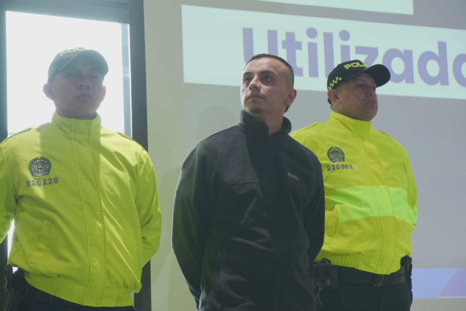 Capturados y a la cárcel los señalados de secuestrar y asesinar, en un ‘paseo millonario’, al profesor Neill Cubides Dos hombres capturados junto a dos policías