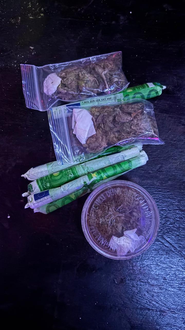 Hallados tres menores consumiendo licor dentro de una bodega de un bar en El Restrepo