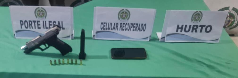 Frustrado hurto de motocicleta en Suba: dos hombres capturados 