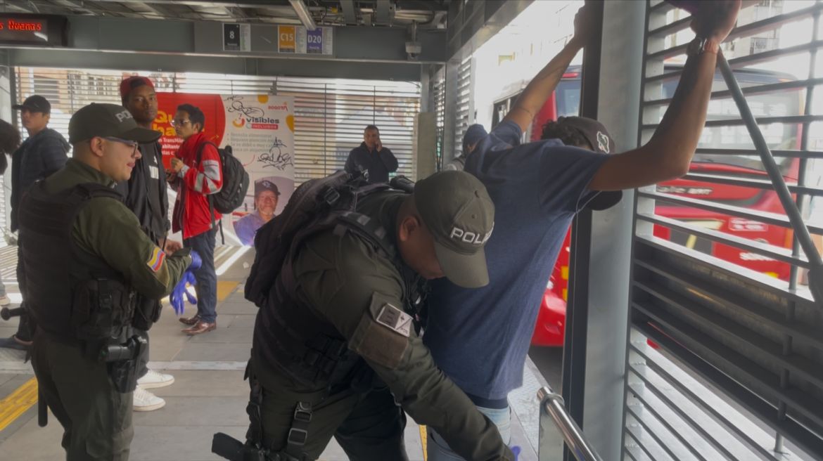 Megatoma nocturna en la troncal Caracas dejó varios capturados en flagrancia y recuperación de celulares y patinetas hurtadas