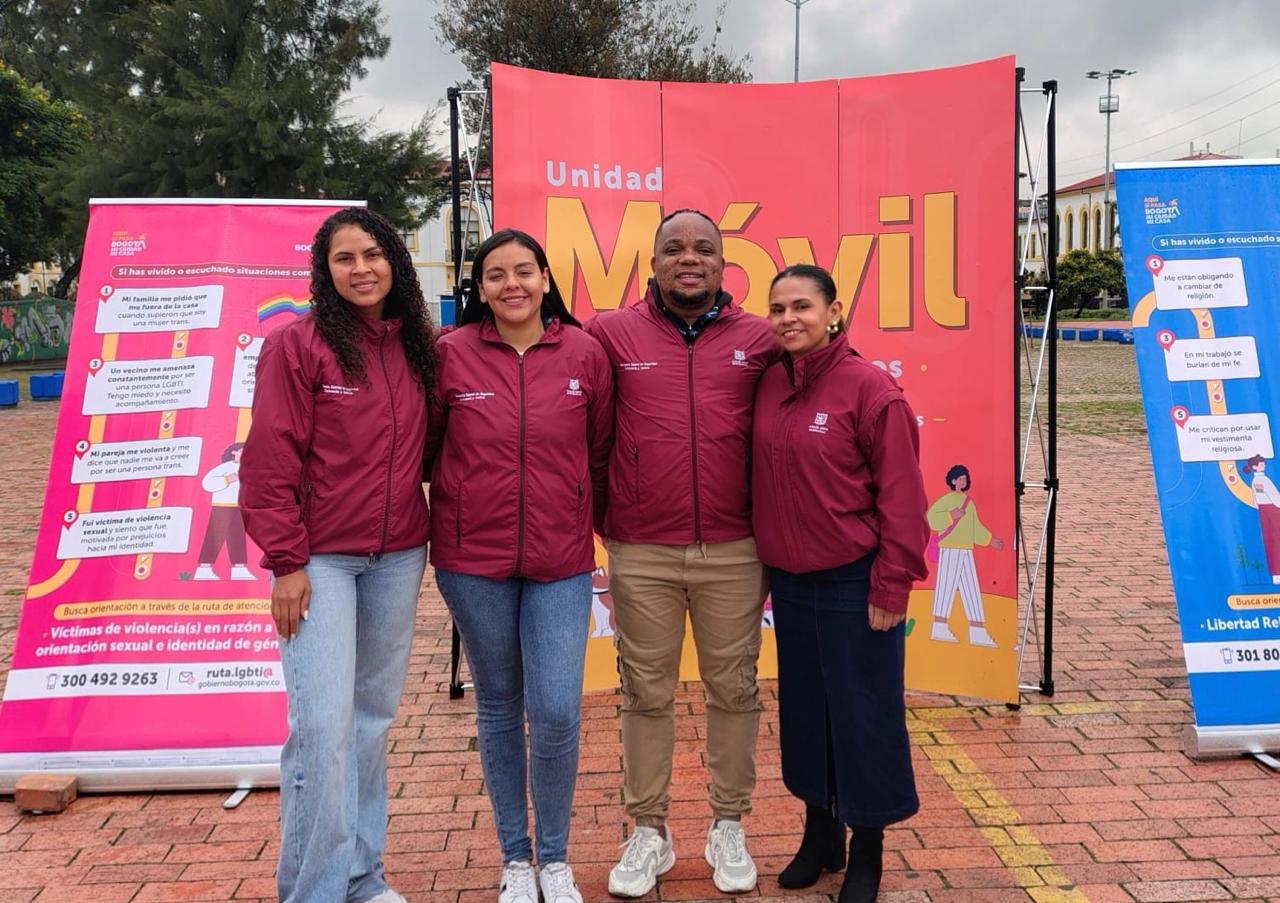 Nueva Unidad Móvil de Derechos Humanos en Plaza España: entidades como puente de prevención