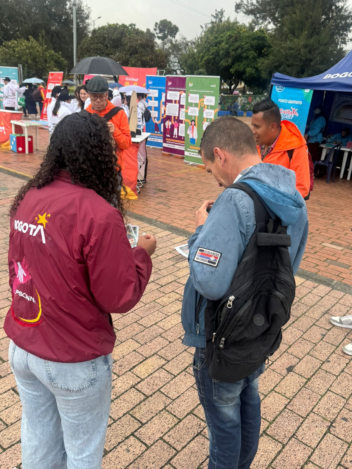 Distrito lanzó en Plaza España nueva Unidad Móvil de Derechos Humanos: entidades como puente de prevención